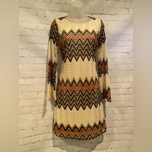 Tacera Knit dress sized small.